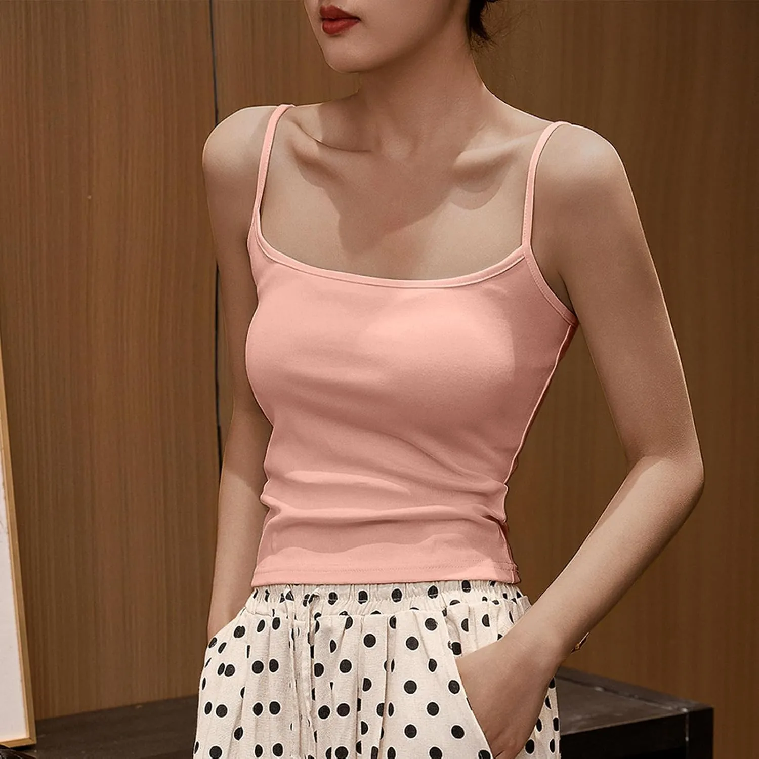 Summer Tank Tops for Women Trendy Casual Slim Sleeveless Tee Shirt Spaghetti Strap Camisole Going Out Clothes 2025